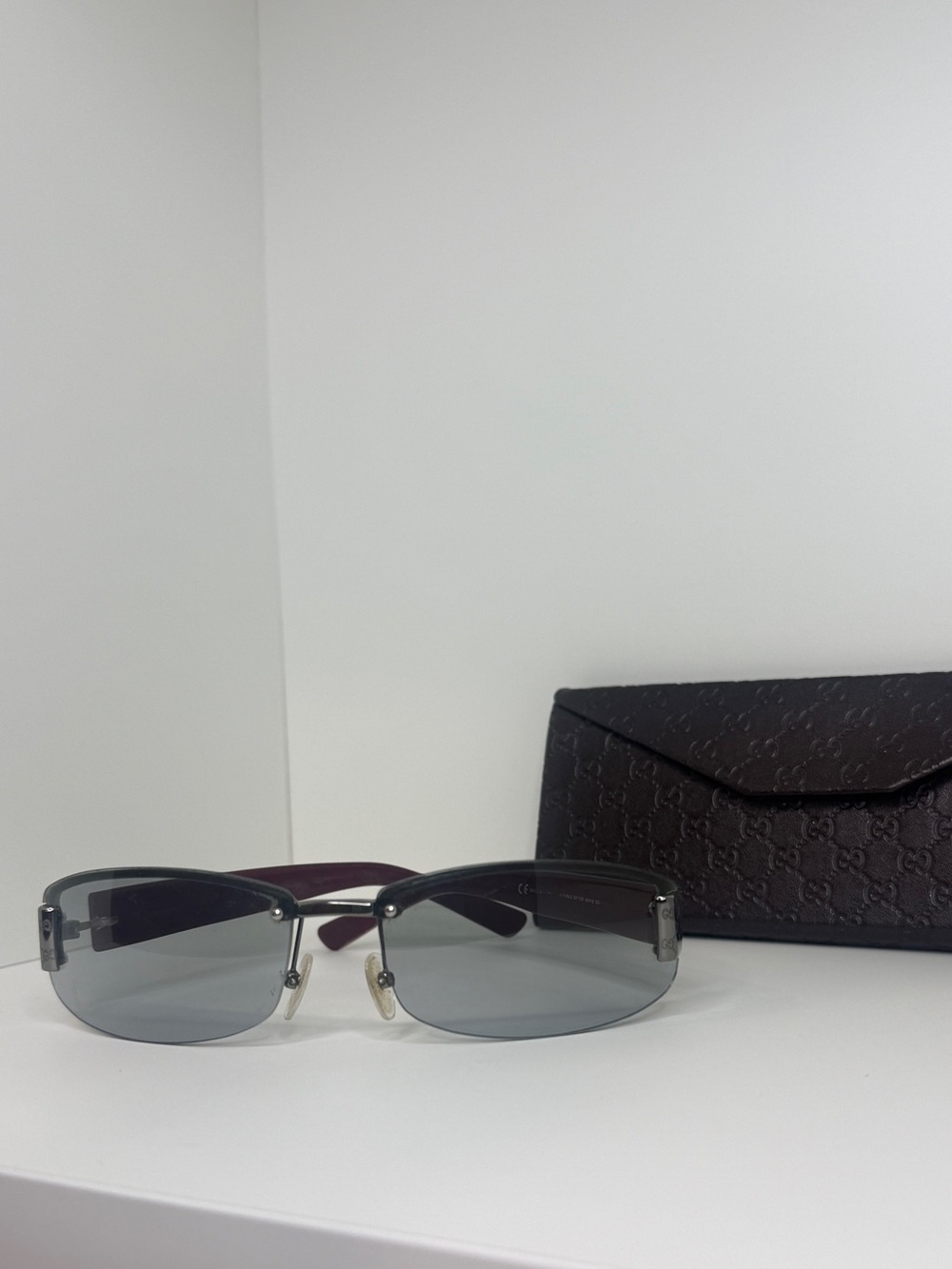 Gucci Unisex Rimless Sunglasses with Monogram Case